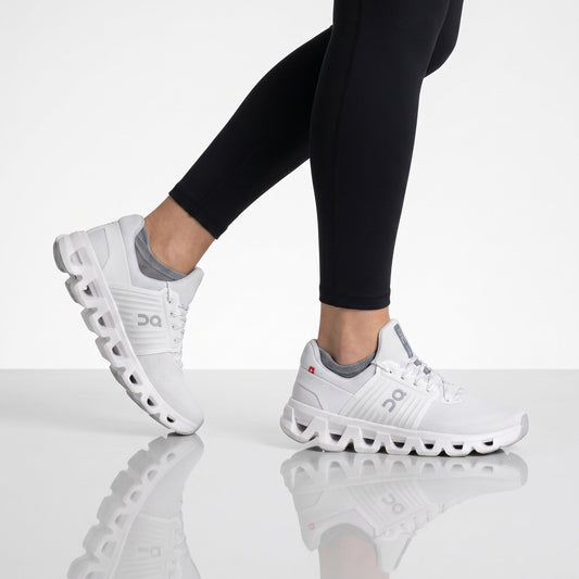 ON Running Cloudswift 4 AD - Damen Sneakers Cloud Schuhe White-White 3WF10451200