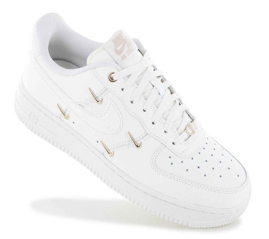 Nike Air Force 1 Low 07 LX - Gold Swooshes - Damen Sneakers Schuhe Weiß FV3654-111