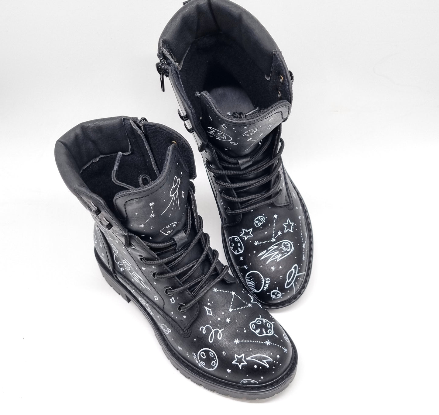 Tätowierte Frauen Stiefletten SPACE auf Anfrage