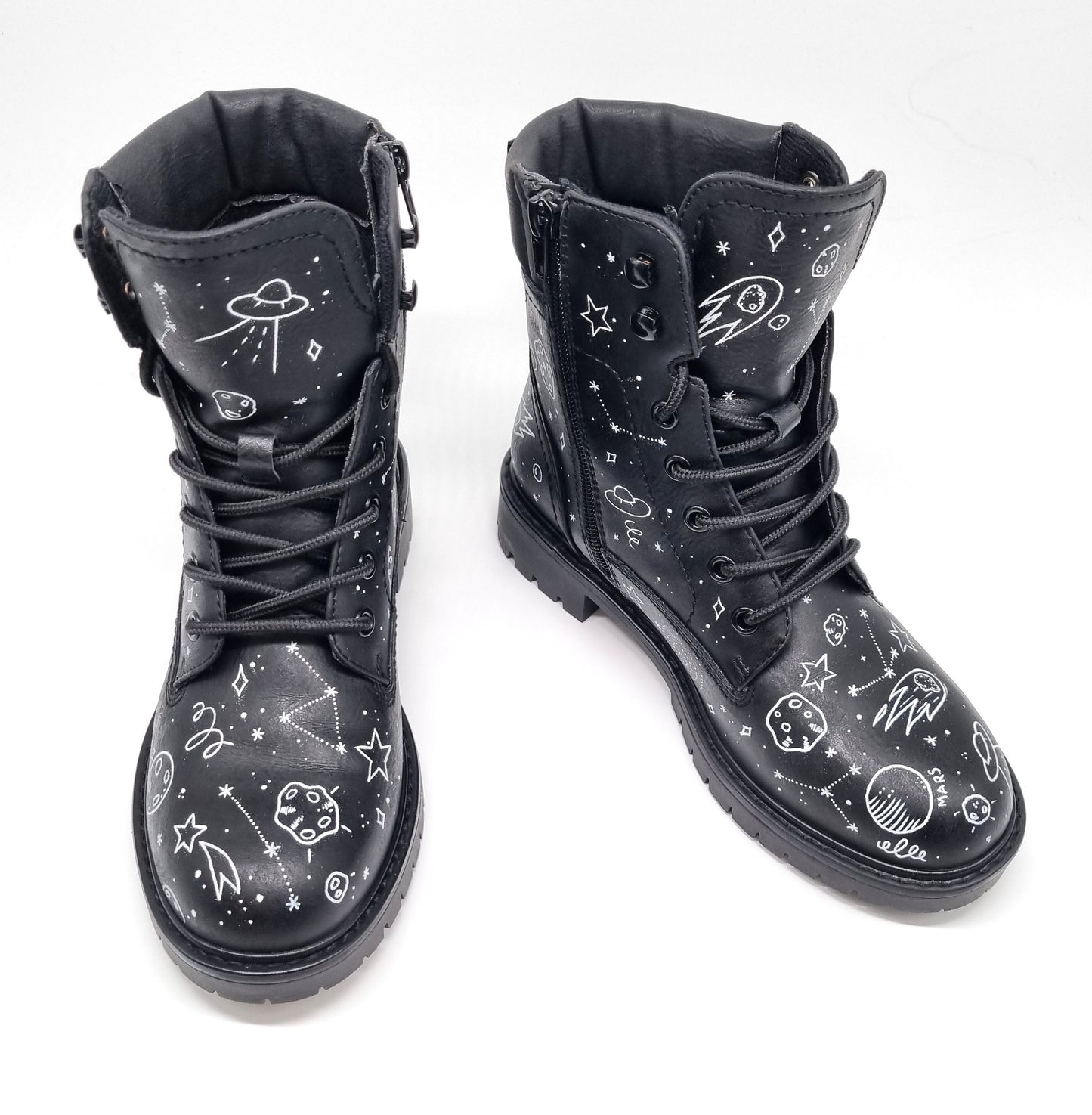 Tätowierte Frauen Stiefletten SPACE auf Anfrage