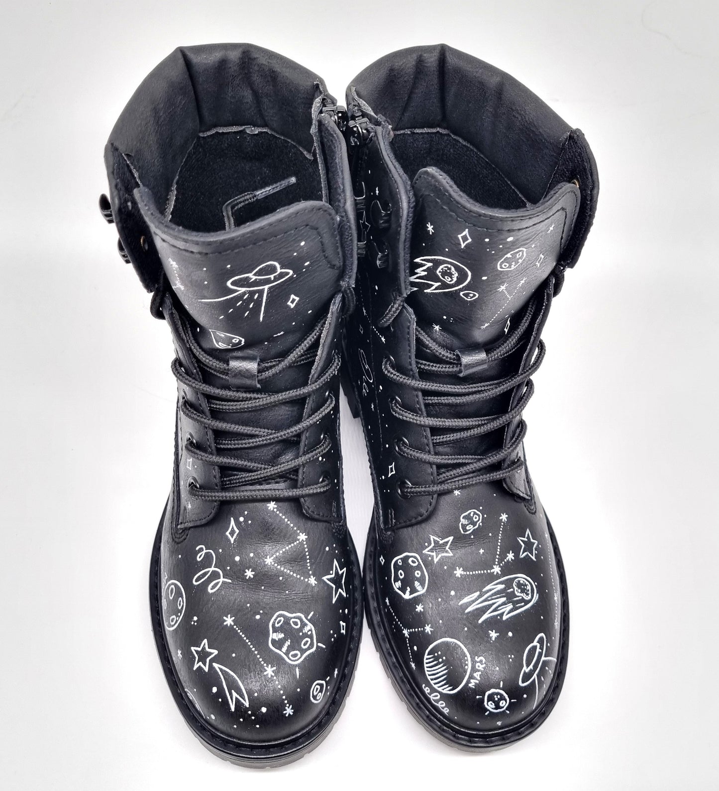 Tätowierte Frauen Stiefletten SPACE auf Anfrage