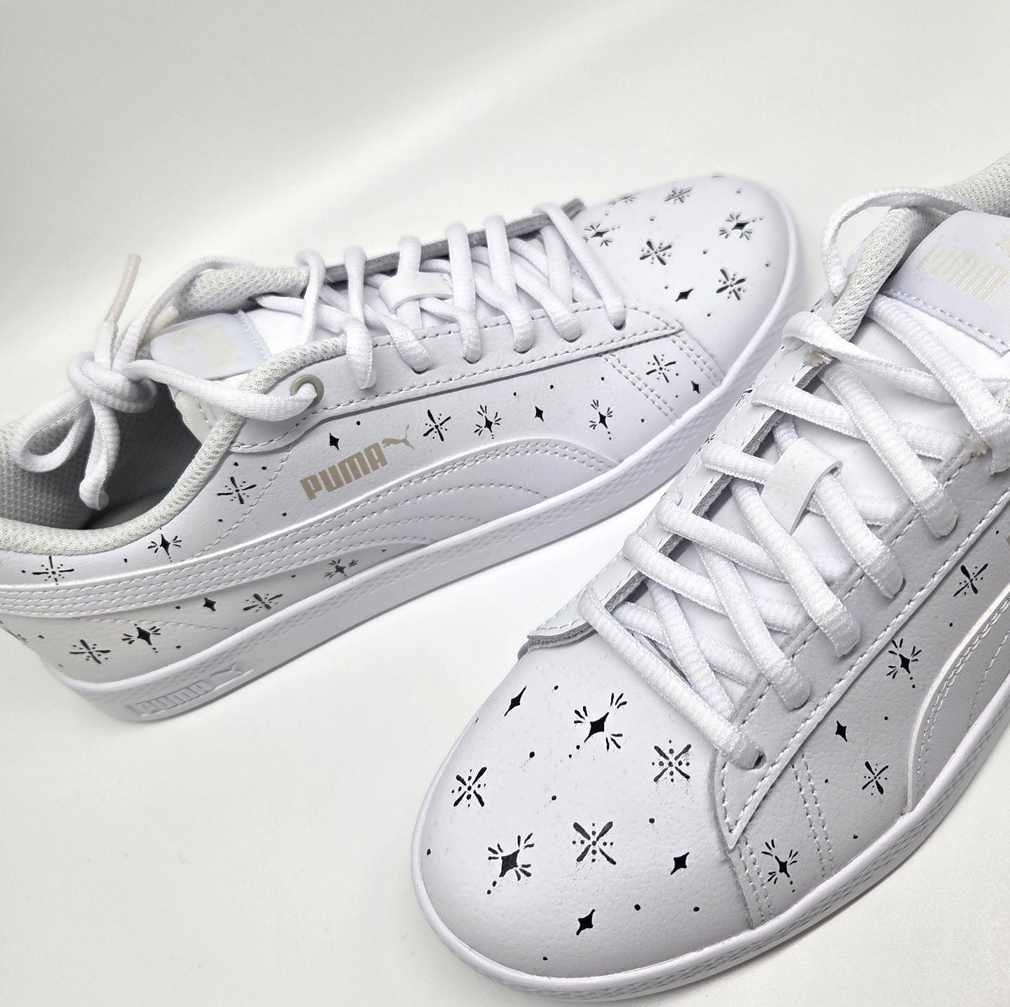 Tätowierte Leder Damen Puma Smash WNS V2 L Sneaker