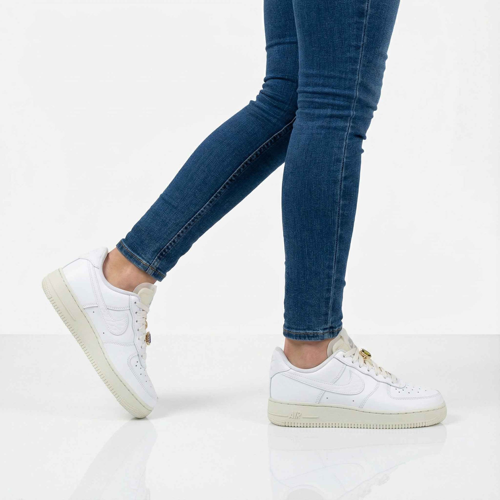 Nike Air Force 1 Low Premium - Jewels Edition - Damen Sneakers Schuhe Weiß DN5463-100