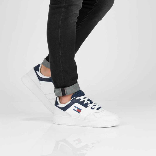 Tommy Hilfiger Jeans Retro Basket ESS Essential - Herren Sneakers Schuhe Leder Weiß EM0EM01395-DW4